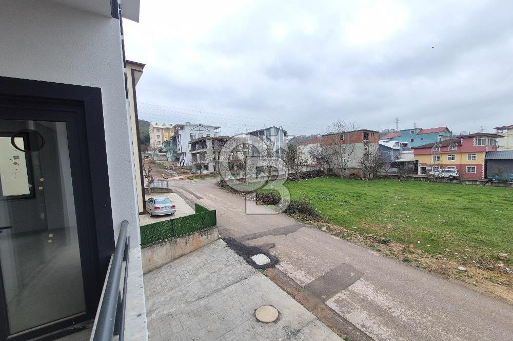 YAHYAKAPTAN'A KOMŞU, TRAMVAYA YAKIN, YÜKSEK KİRA GETİRİLİ ARAKAT