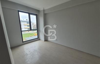 YAHYAKAPTAN'A KOMŞU, TRAMVAYA YAKIN, YÜKSEK KİRA GETİRİLİ ARAKAT