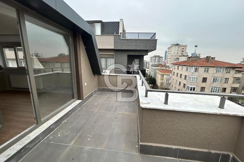 Kartal'da Sahile ve Ulaşıma Yakın 3+1 Çift Banyolu Dubleks Daire