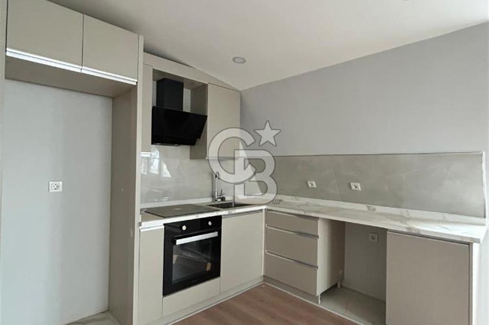 Kartal'da Sahile ve Ulaşıma Yakın 3+1 Çift Banyolu Dubleks Daire