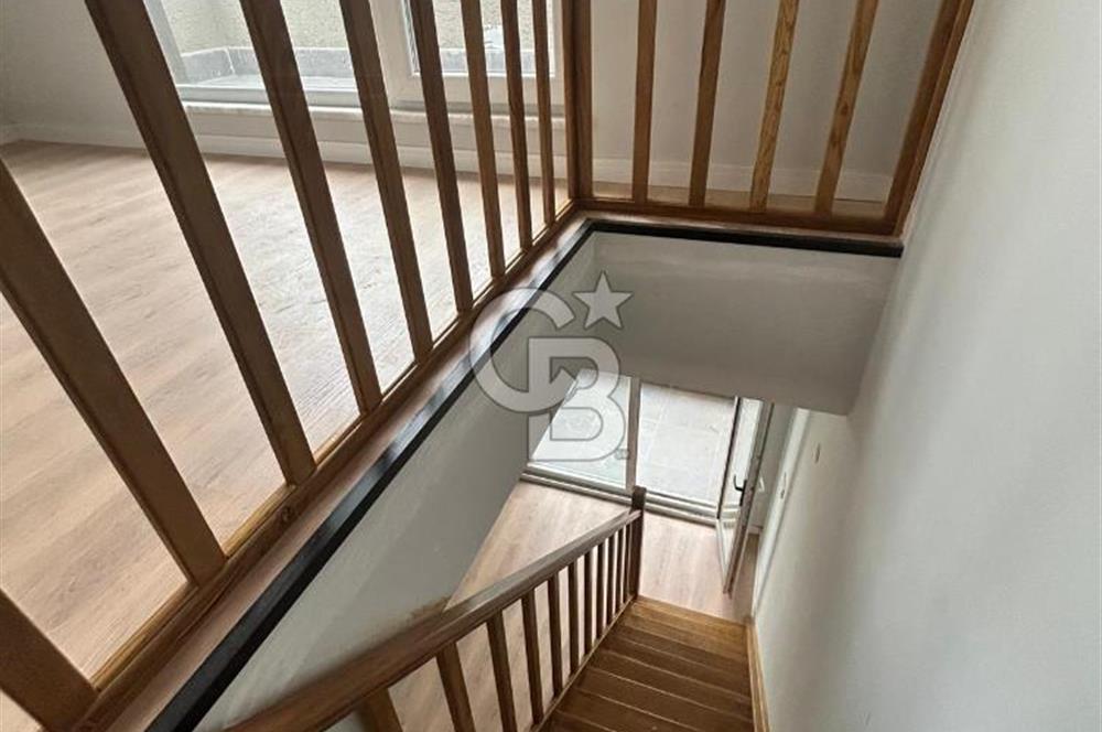 Kartal'da Sahile ve Ulaşıma Yakın 3+1 Çift Banyolu Dubleks Daire