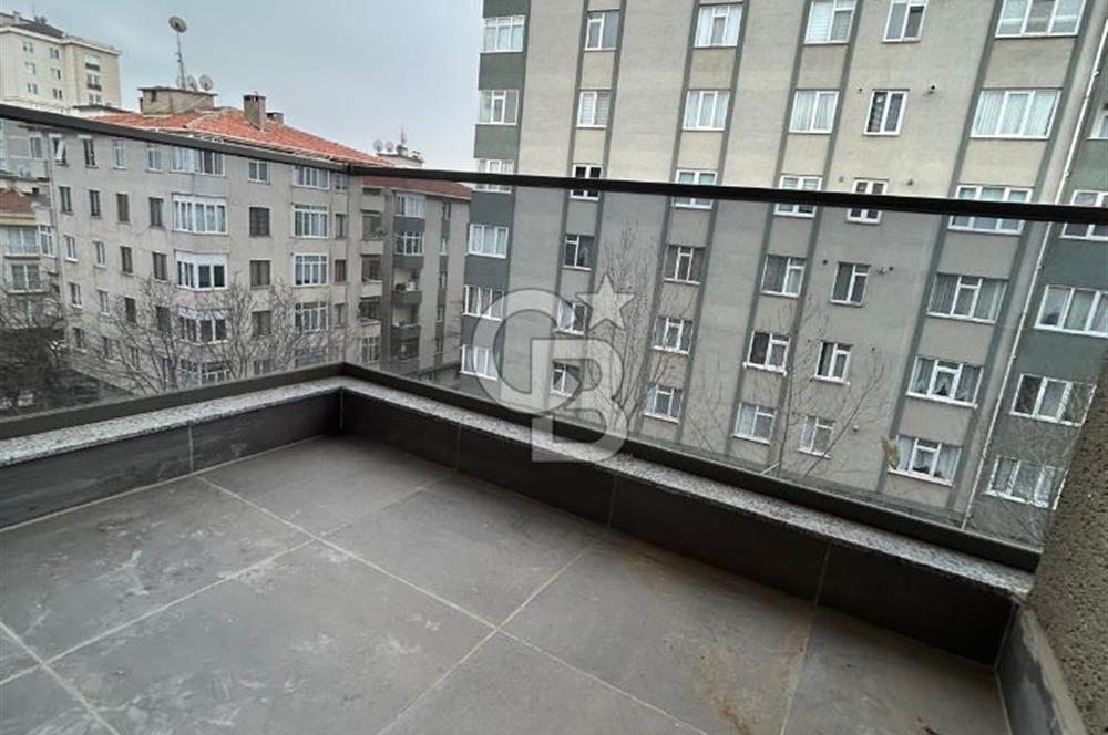 Kartal'da Sahile ve Ulaşıma Yakın 3+1 Çift Banyolu Dubleks Daire