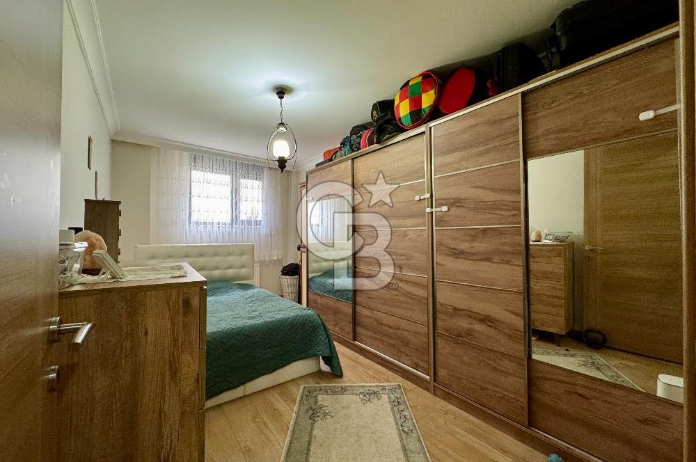 ALTINTEPE’DE GENÇ BİNADA ÖZEL TERASLI BAKIMLI 1+1 DAİRE