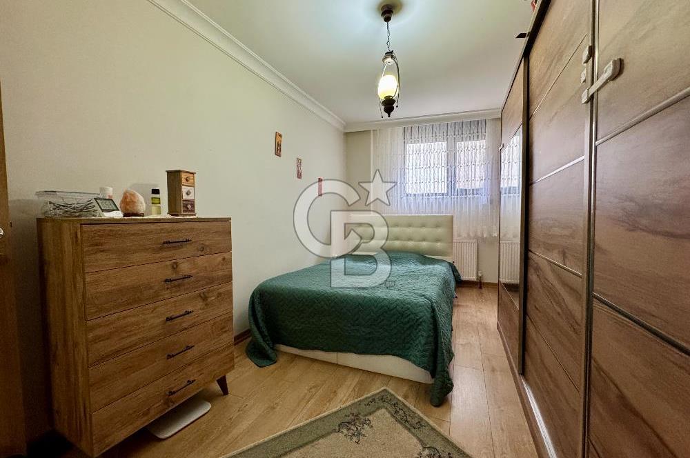 ALTINTEPE’DE GENÇ BİNADA ÖZEL TERASLI BAKIMLI 1+1 DAİRE