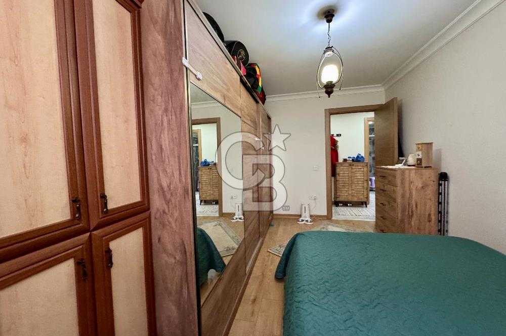 ALTINTEPE’DE GENÇ BİNADA ÖZEL TERASLI BAKIMLI 1+1 DAİRE