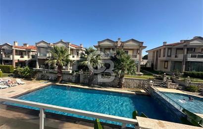 Çeşme Alaçatı `da Havuzlu Site İçerisinde 3+1 Kiralık Villa