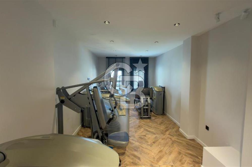 Alsancak Şehitler Caddesi Cepheli 3 Katlı  Satılık Komple Bina