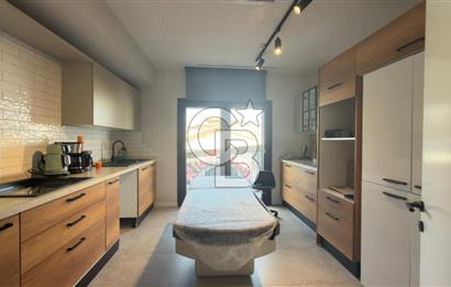 Alsancak Şehitler Caddesi Cepheli 3 Katlı  Satılık Komple Bina