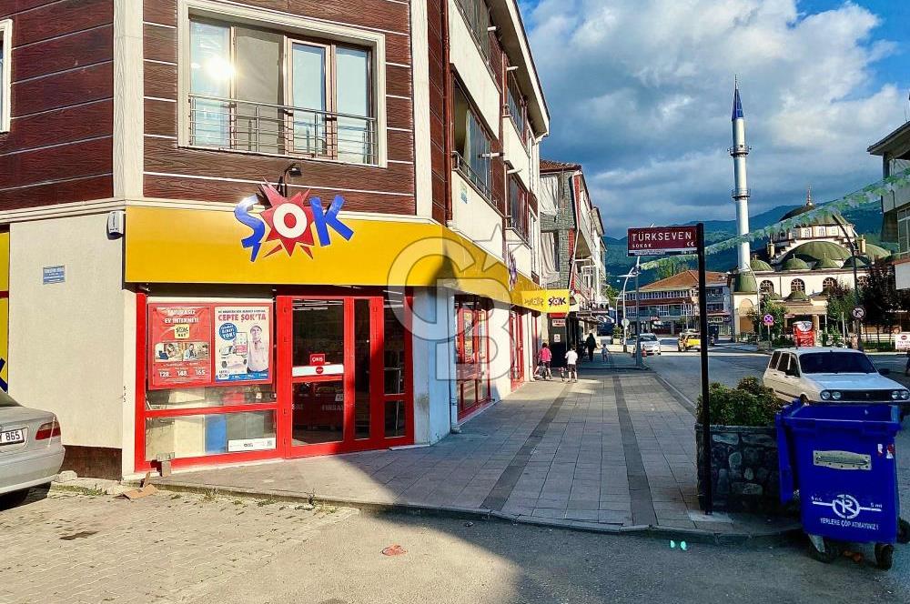 GÖLYAKA MERKEZ'DE KURUMSAL KİRACILI 452 m² SATILIK İŞYERİ