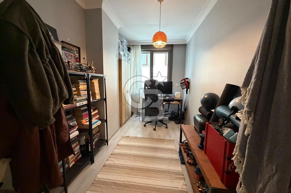 Altıntepe'de Merkezi Konumda Kapalı Otoparklı Satılık 3 + 1 Daire 