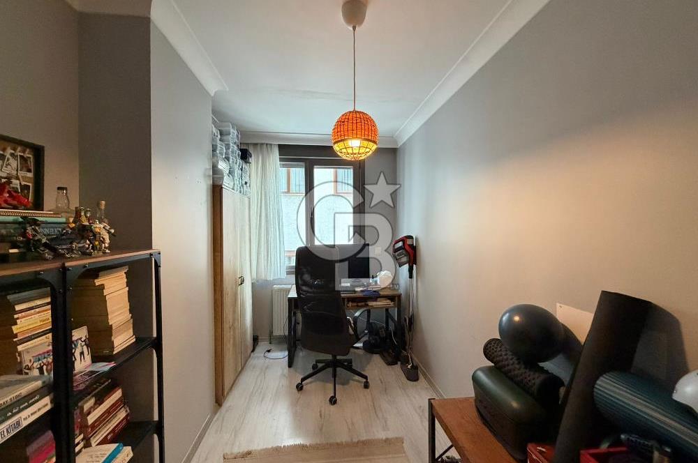 Altıntepe'de Merkezi Konumda Kapalı Otoparklı Satılık 3 + 1 Daire 