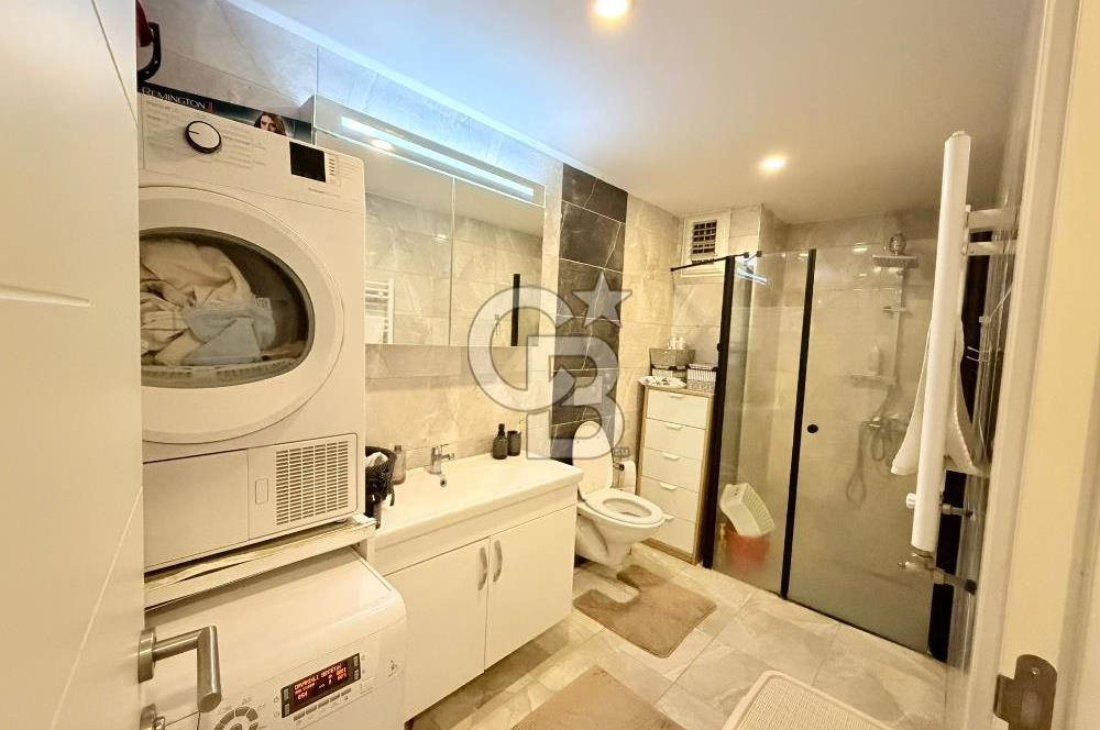 Altıntepe'de Merkezi Konumda Kapalı Otoparklı Satılık 3 + 1 Daire 