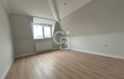 Kartal'da Sahile ve Ulaşıma Yakın 3+1 Çift Banyolu Dubleks Daire