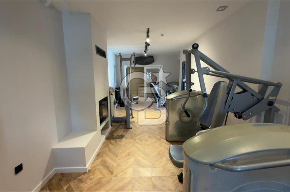 Alsancak Şehitler Caddesi Cepheli 3 Katlı  Satılık Komple Bina