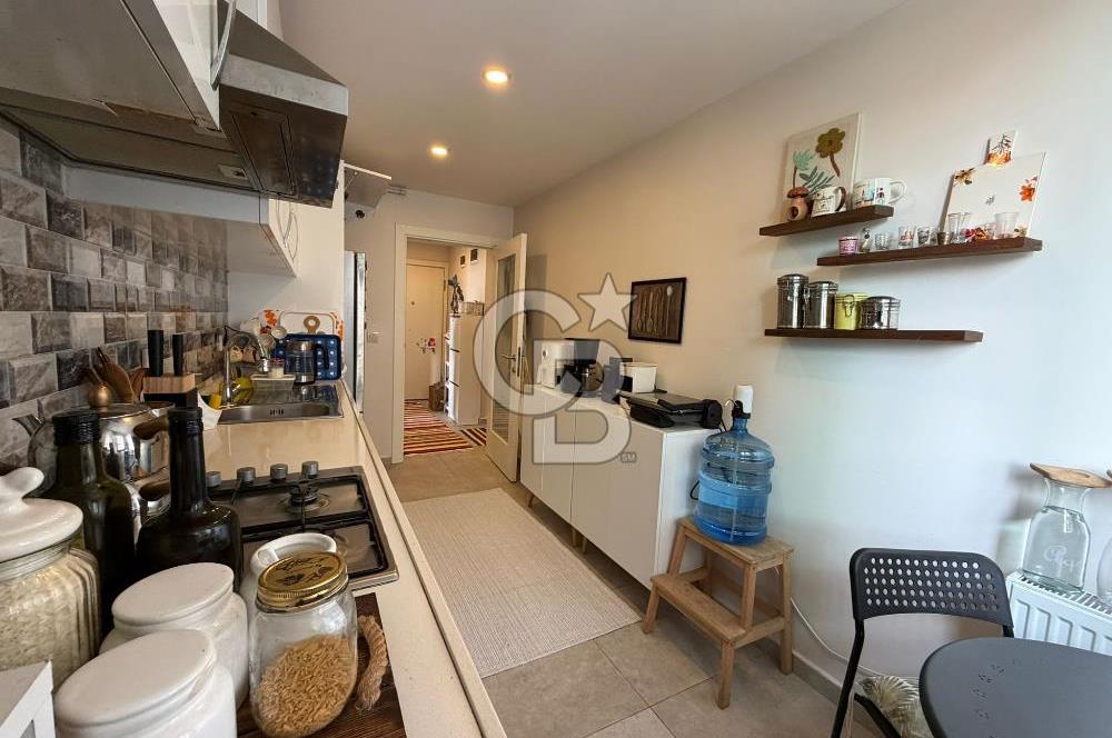 Altıntepe'de Merkezi Konumda Kapalı Otoparklı Satılık 3 + 1 Daire 