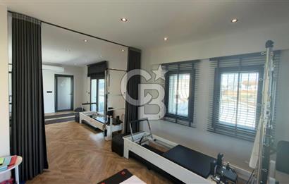 Alsancak Şehitler Caddesi Cepheli 3 Katlı  Satılık Komple Bina