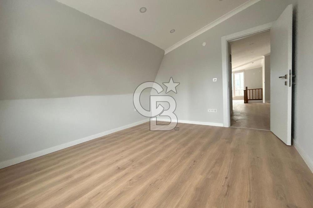 Kartal'da Sahile ve Ulaşıma Yakın 3+1 Çift Banyolu Dubleks Daire