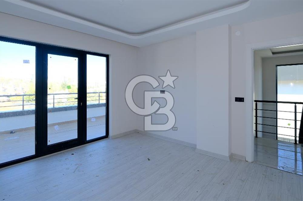 Etimesgut Yurtkent Villaları'nda Satılık 6+2 Lüks Villa