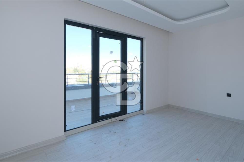 Etimesgut Yurtkent Villaları'nda Satılık 6+2 Lüks Villa