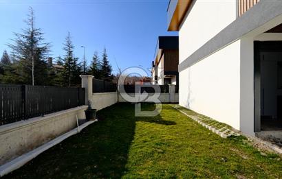 Etimesgut Yurtkent Villaları'nda Satılık 6+2 Lüks Villa