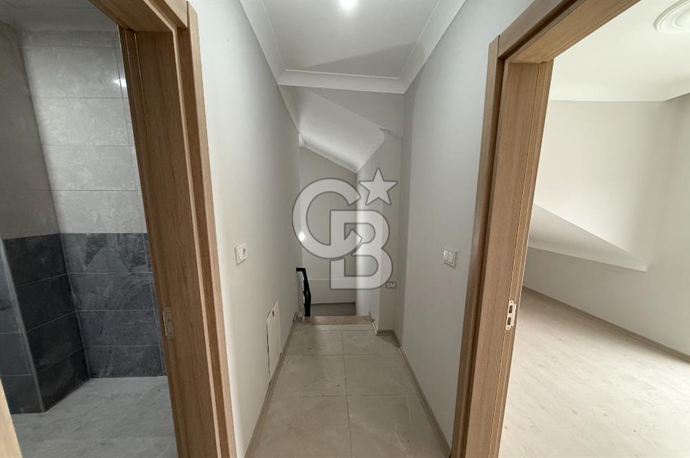 KREDİYE UYGUN; YAHYAKAPTAN'A KOMŞU, TRAMVAYA YAKIN, ÇATI DUBLEKS