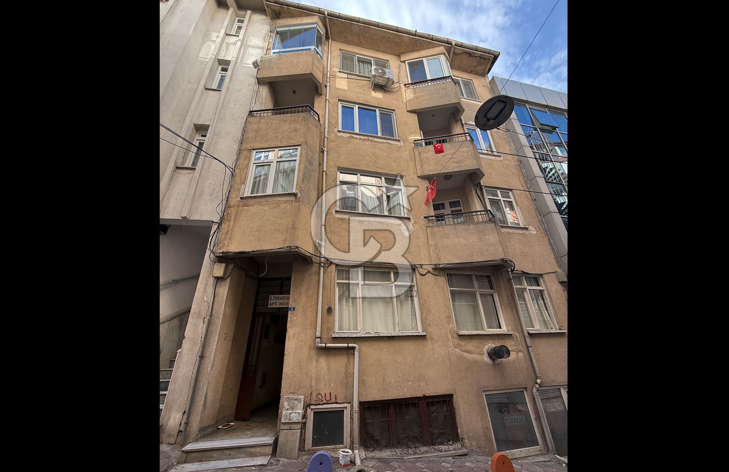İZMİT MERKEZDE 2+1 KİRALIK DAİRE.