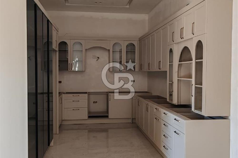 Urla Kuşçular 500 M2 Arsa İçinde Tek Katlı Satılık Lüks Villa