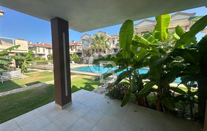 Çeşme Alaçatı `da Havuzlu Site İçerisinde 3+1 Kiralık Villa