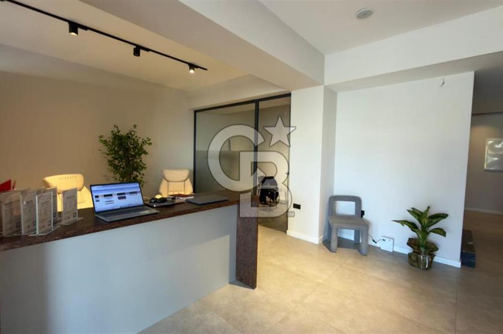 Alsancak Şehitler Caddesi Cepheli 3 Katlı  Satılık Komple Bina