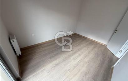SUR YAPI SURCADDE 'DE CADDE MANZARALI KİRALIK 1+1 BALKONLU DAİRE