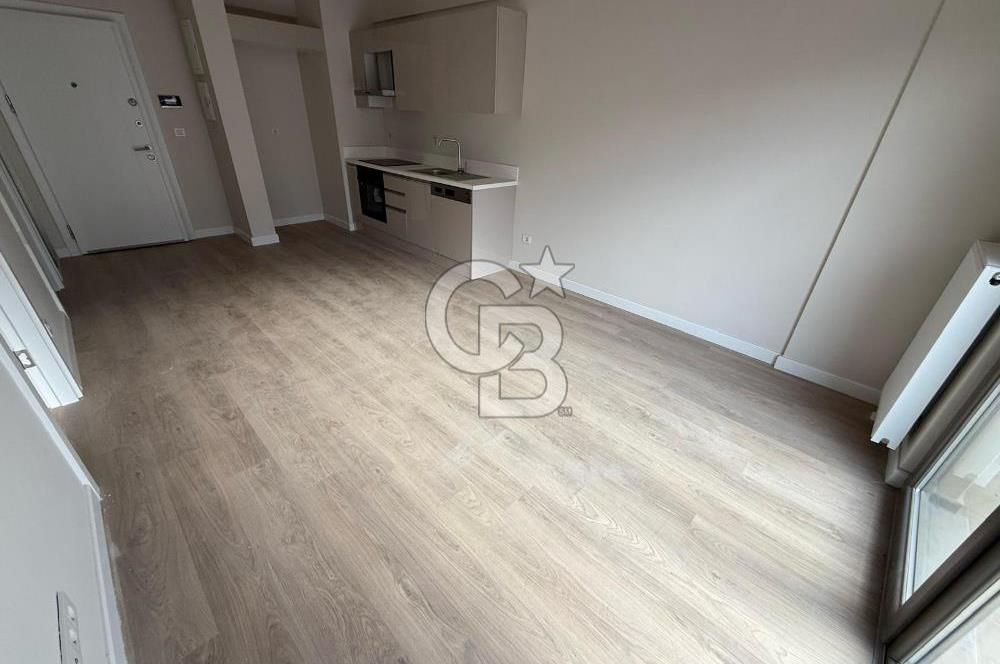 SUR YAPI SURCADDE 'DE CADDE MANZARALI KİRALIK 1+1 BALKONLU DAİRE