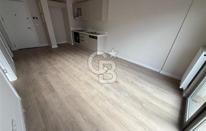 SUR YAPI SURCADDE 'DE CADDE MANZARALI KİRALIK 1+1 BALKONLU DAİRE