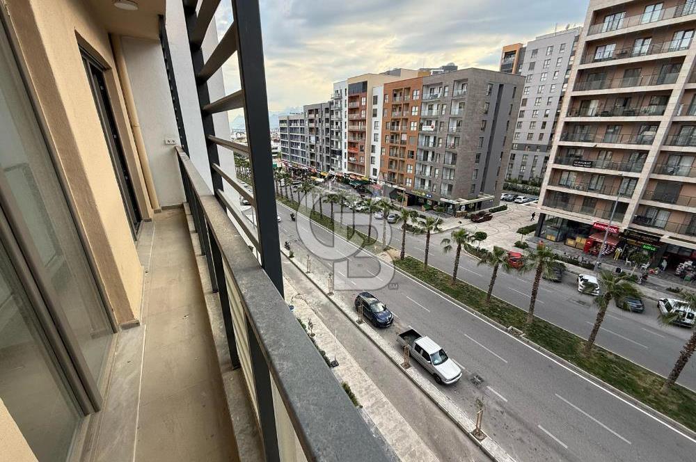 SUR YAPI SURCADDE 'DE CADDE MANZARALI KİRALIK 1+1 BALKONLU DAİRE