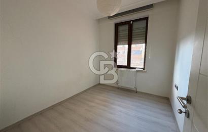 ALEKSANDER DUBÇEK CADDESİ TERASLI SATILIK 2+1 DAİRE