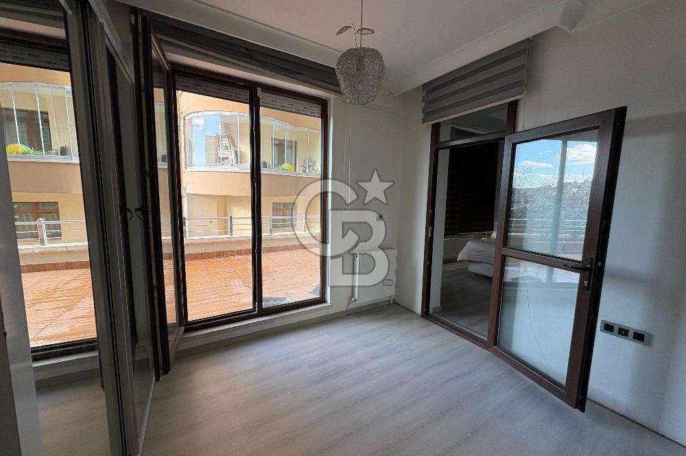 ALEKSANDER DUBÇEK CADDESİ TERASLI SATILIK 2+1 DAİRE