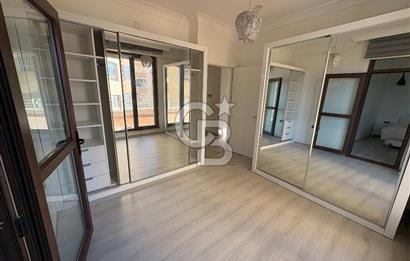 ALEKSANDER DUBÇEK CADDESİ TERASLI SATILIK 2+1 DAİRE