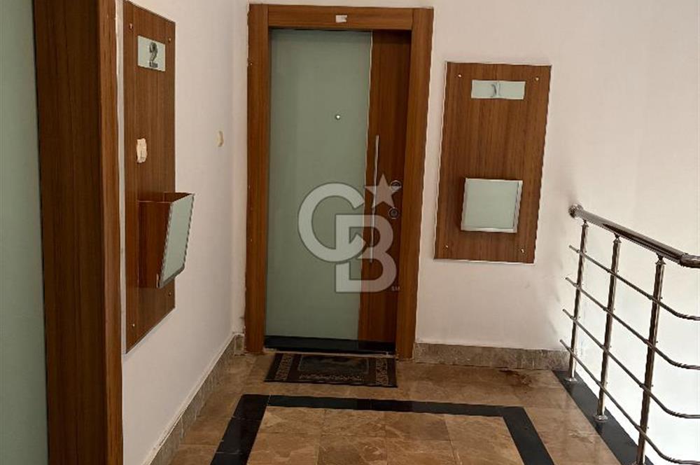 ALEKSANDER DUBÇEK CADDESİ TERASLI SATILIK 2+1 DAİRE