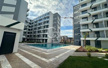 İZMİT YEŞİLOVA YELKENT ALFA'DA 1+1 HAVUZLU KİRALIK REZİDANS