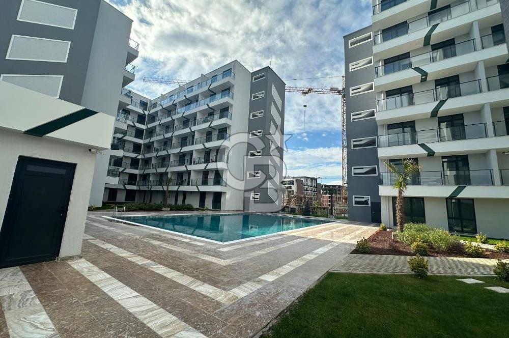 İZMİT YEŞİLOVA YELKENT ALFA'DA 1+1 HAVUZLU KİRALIK REZİDANS