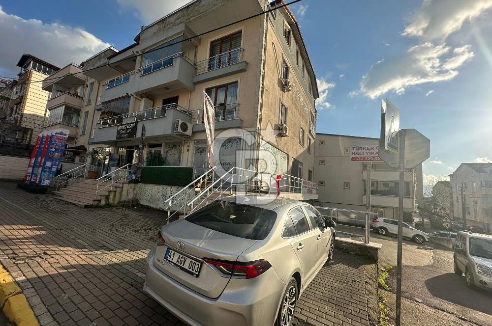 DERİNCE İBNİSİNA MAHALLESİN'DE KİRALIK DÜKKAN