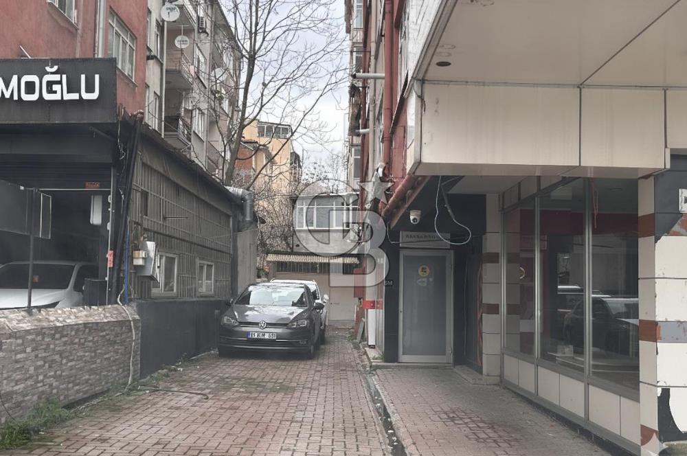 iZMİT KARABAŞ MAHALLESİNDE MERKEZİ KONUM KİRALIK DÜKKAN