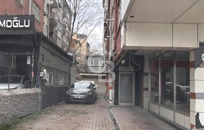 iZMİT KARABAŞ MAHALLESİNDE MERKEZİ KONUM KİRALIK DÜKKAN