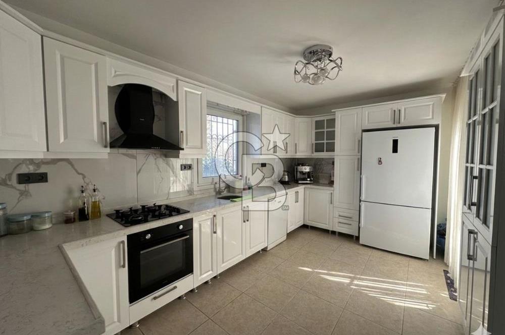 Denize 100m Özel Havuzlu 920m2 Arsada Şömineli Satılık 4+1 Villa