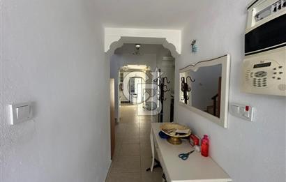 Denize 100m Özel Havuzlu 920m2 Arsada Şömineli Satılık 4+1 Villa