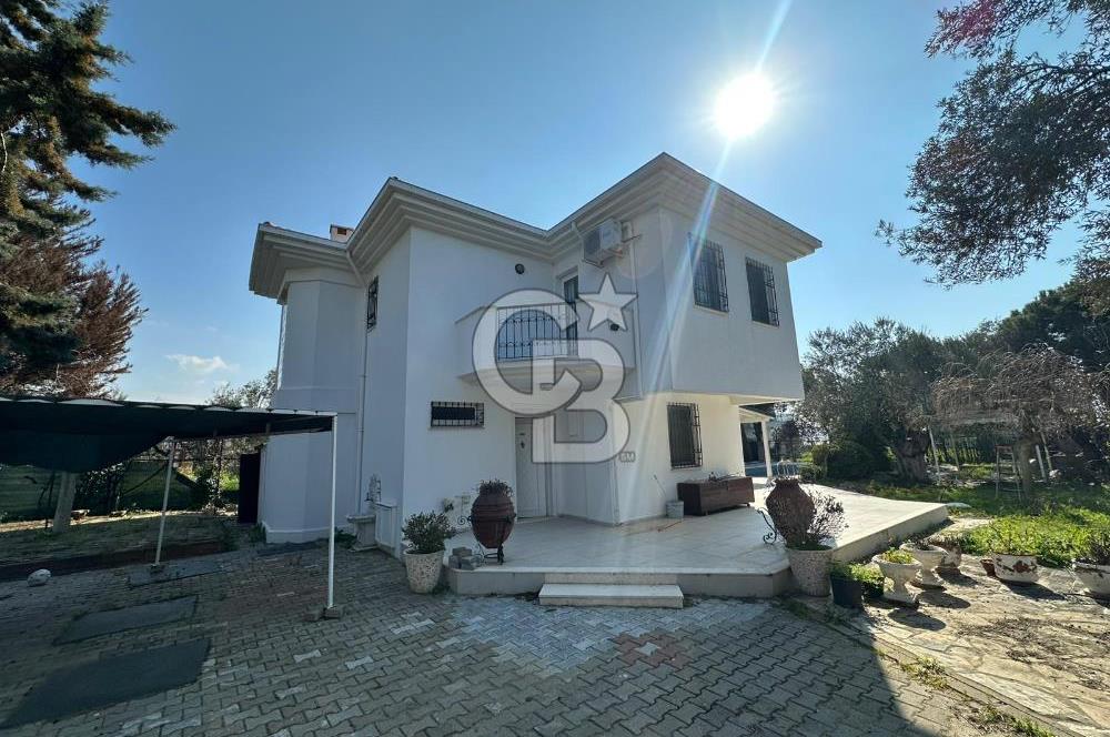 Denize 100m Özel Havuzlu 920m2 Arsada Şömineli Satılık 4+1 Villa