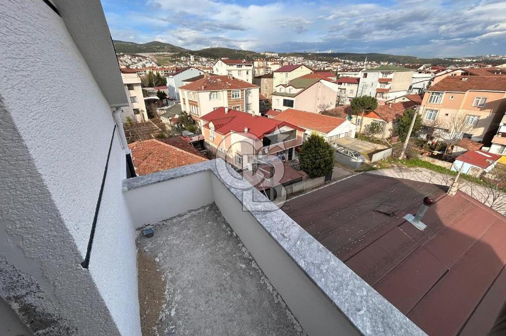 DERİNCE ESENTEPE SATILIK 4+1 ÇATI DUBLEKS DAİRE