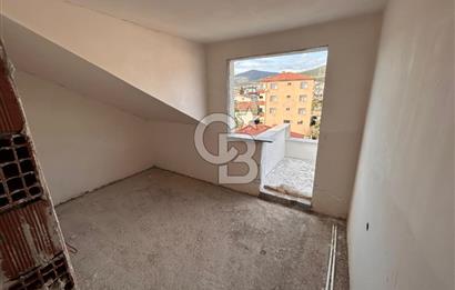 DERİNCE ESENTEPE SATILIK 4+1 ÇATI DUBLEKS DAİRE