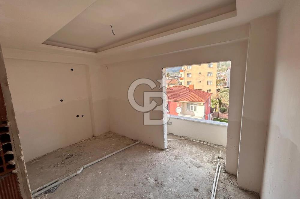 DERİNCE ESENTEPE SATILIK 4+1 ÇATI DUBLEKS DAİRE