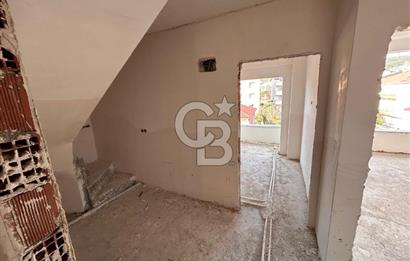 DERİNCE ESENTEPE SATILIK 4+1 ÇATI DUBLEKS DAİRE