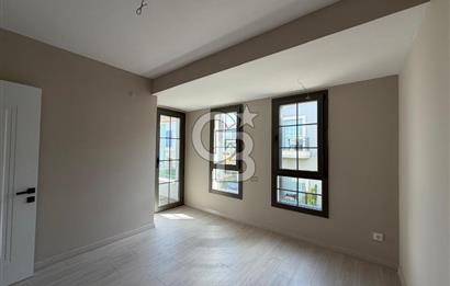 ÇANAKKALE MERKEZ ÇINARLI FULL BOĞAZ MANZARALI SATILIK 4+1 VİLLA